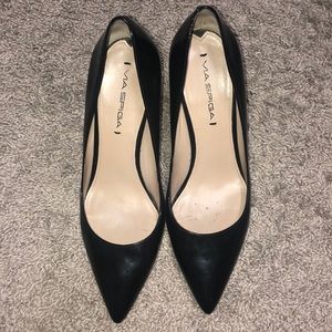 Viaspiga black heels